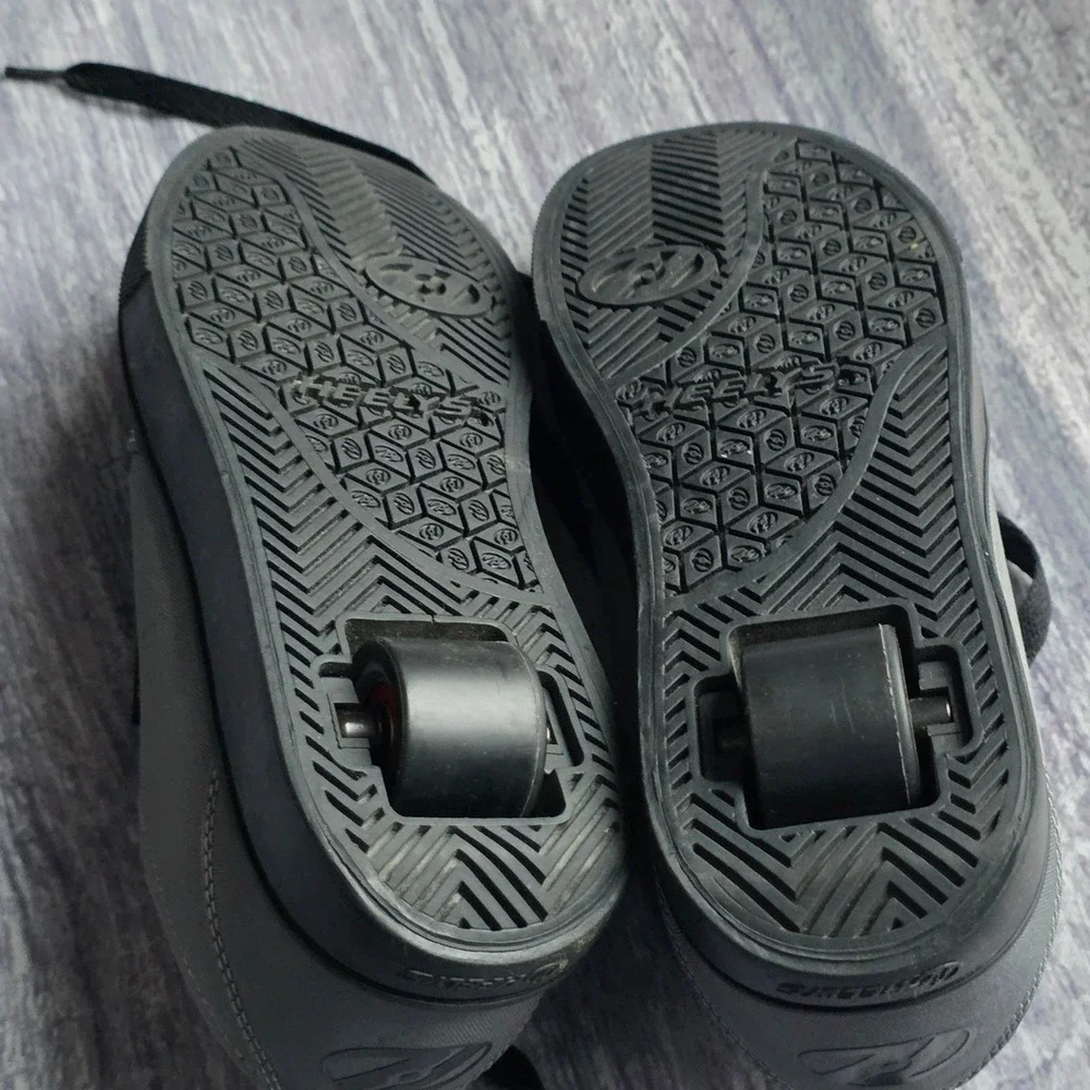 Heelys Kids Gray Lace‎ Up Roller Shoes Sneakers Size 4 Youth